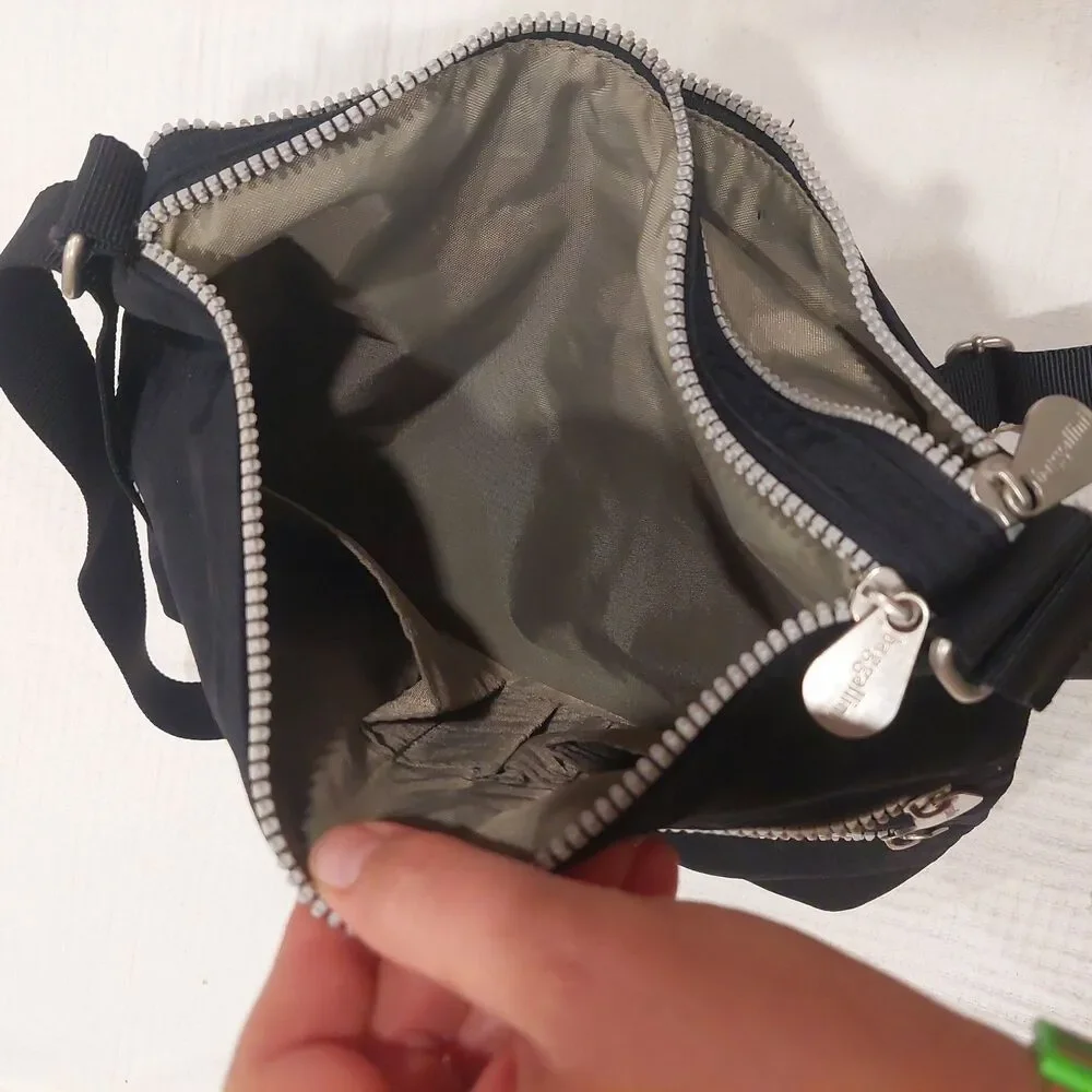 Baggallini Black Nylon Triple Zip Crossbody Bag Purse EUC